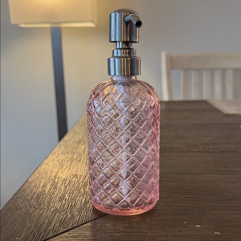 Diamond Pattern Pink Glass Soap Pump